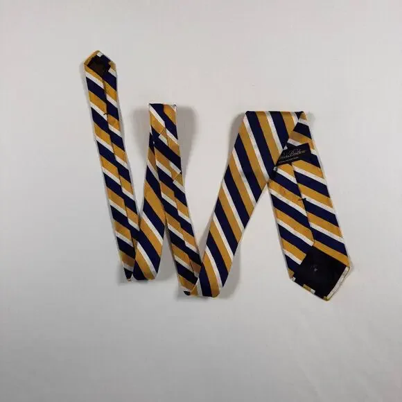 Brooks Brothers Men’s Silk Striped Tie Made In USA Necktie Classic Preppy EUC - Picture 3 of 8